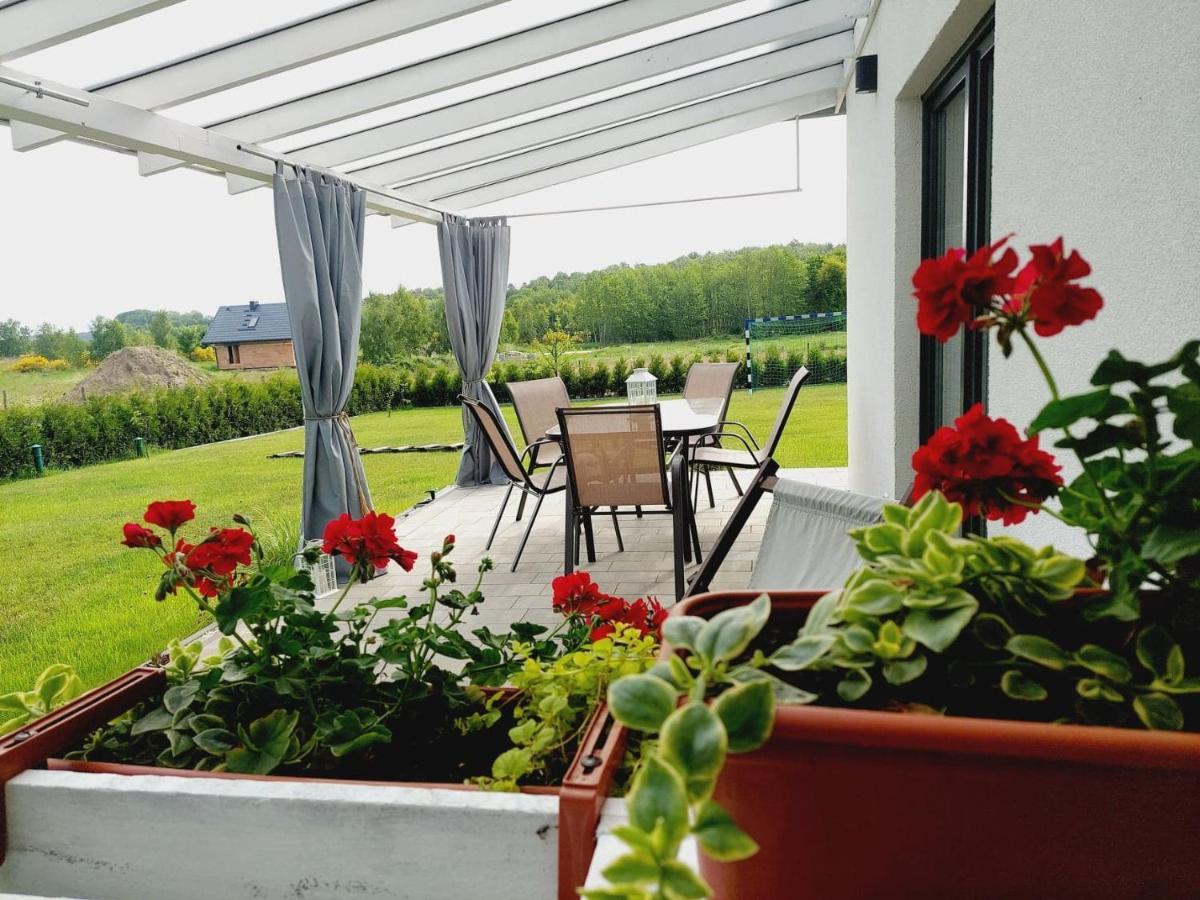 Jeszcze Bardziej Dziki Sad Villa Slajszewo Exterior photo